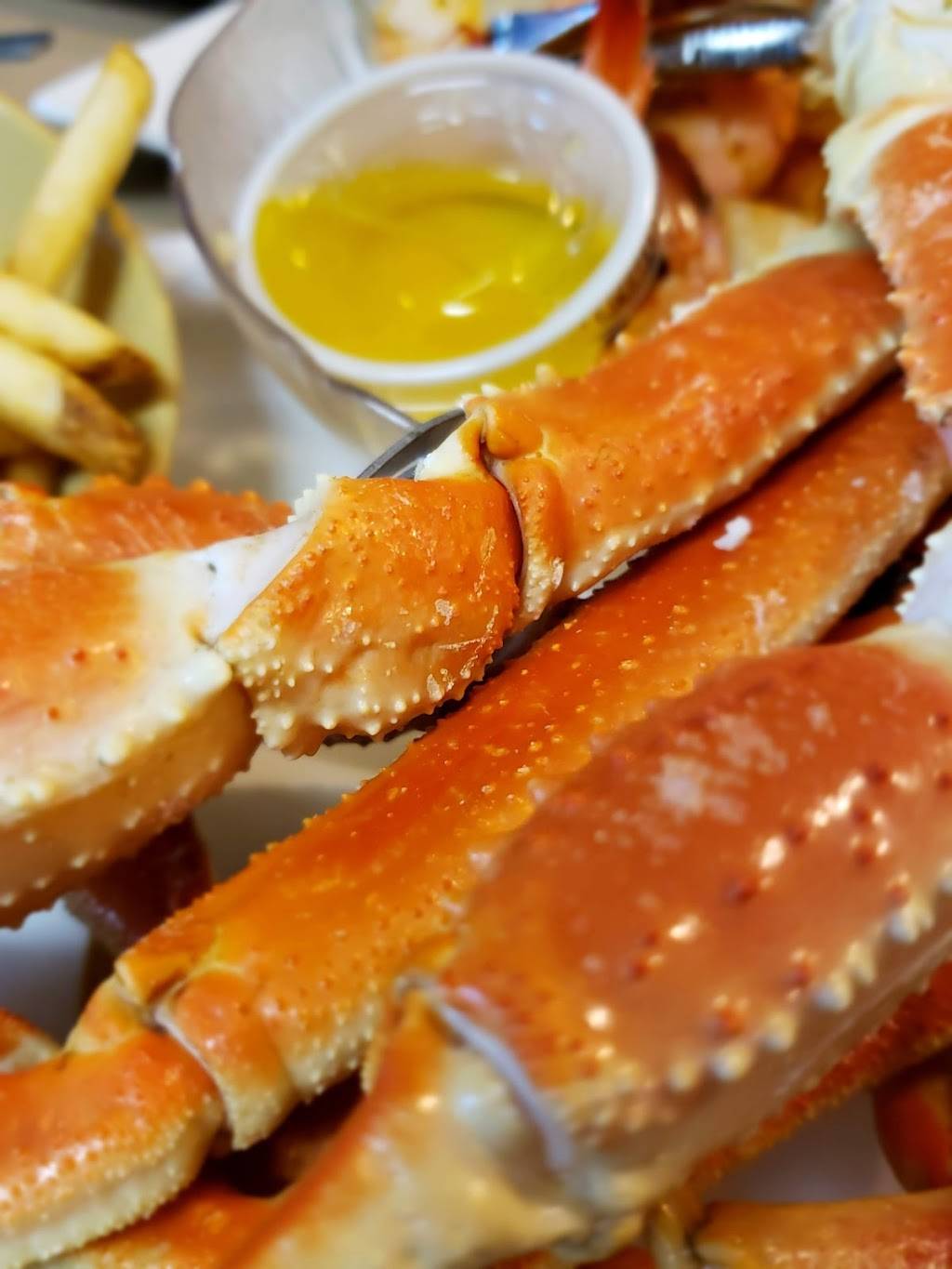 Blue Ridge Seafood Restaurant | restaurant | 15704 Lee Hwy, Gainesville, VA 20155, USA | 7037549852 OR +1 703-754-9852