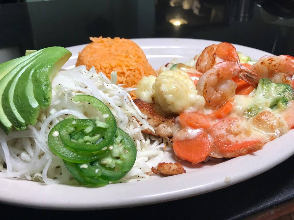 El rincon jarocho | restaurant | 901 W Seminary Dr, Fort Worth, TX 76115, USA | 8177082602 OR +1 817-708-2602