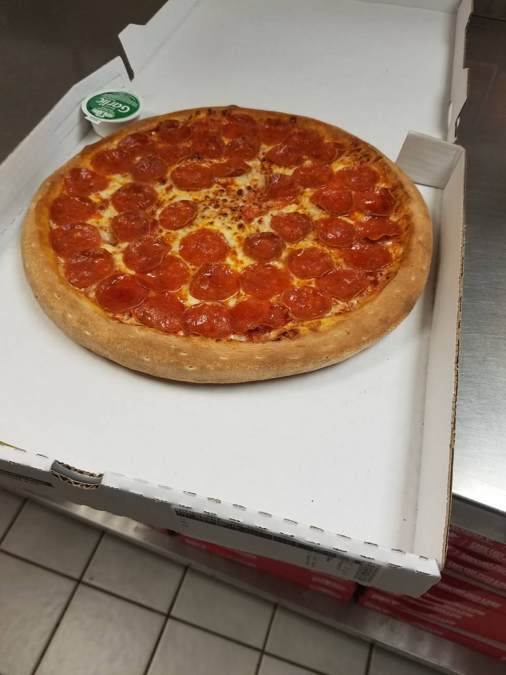 Papa Johns Pizza | restaurant | 929 N W Ave, Jackson, MI 49202, USA | 5177879999 OR +1 517-787-9999
