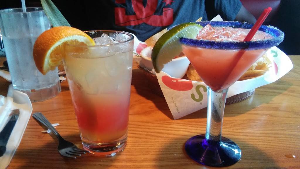 Chilis Grill & Bar | restaurant | 8350 NW Roanridge Rd, Kansas City, MO 64151, USA | 8167414433 OR +1 816-741-4433