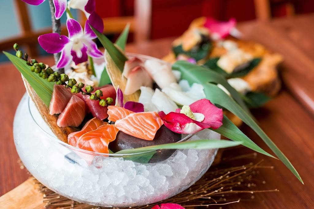 Juno Sushi Chicago | restaurant | 2638 N Lincoln Ave, Chicago, IL 60614, USA | 7739352000 OR +1 773-935-2000