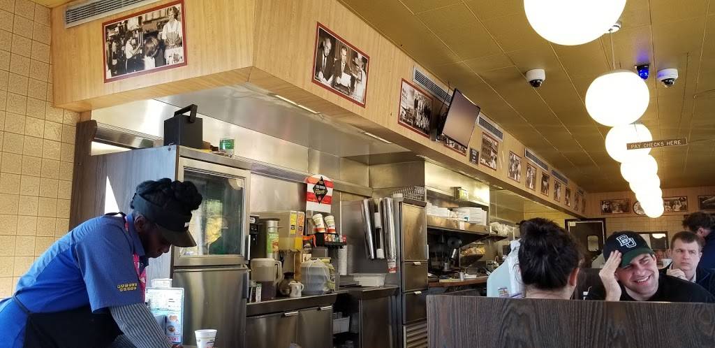 Waffle House | meal takeaway | 2805 Delk Rd SE, Marietta, GA 30067, USA | 7709339349 OR +1 770-933-9349