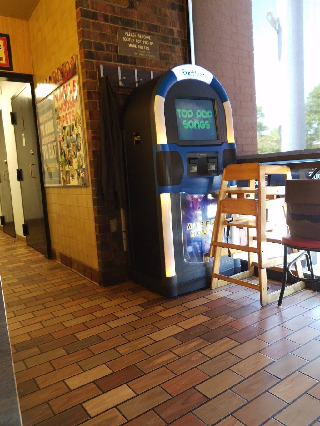 Waffle House | meal takeaway | 1900 South US-287, Corsicana, TX 75110, USA | 9038742233 OR +1 903-874-2233