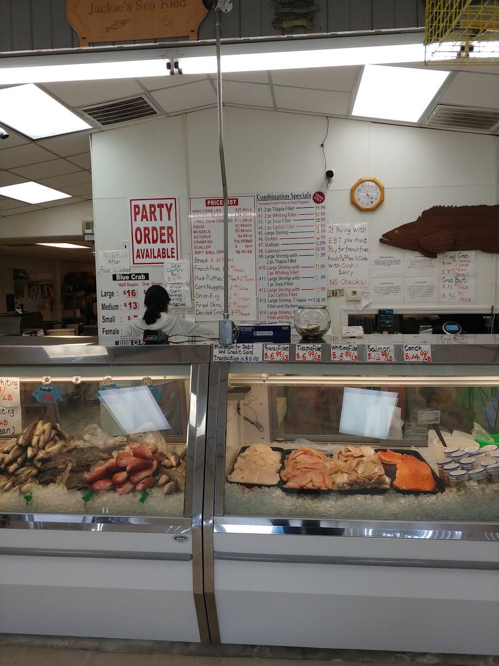 Jackie Seafood Market | restaurant | 1117 E Montgomery Cross Rd, Savannah, GA 31406, USA | 9129272266 OR +1 912-927-2266