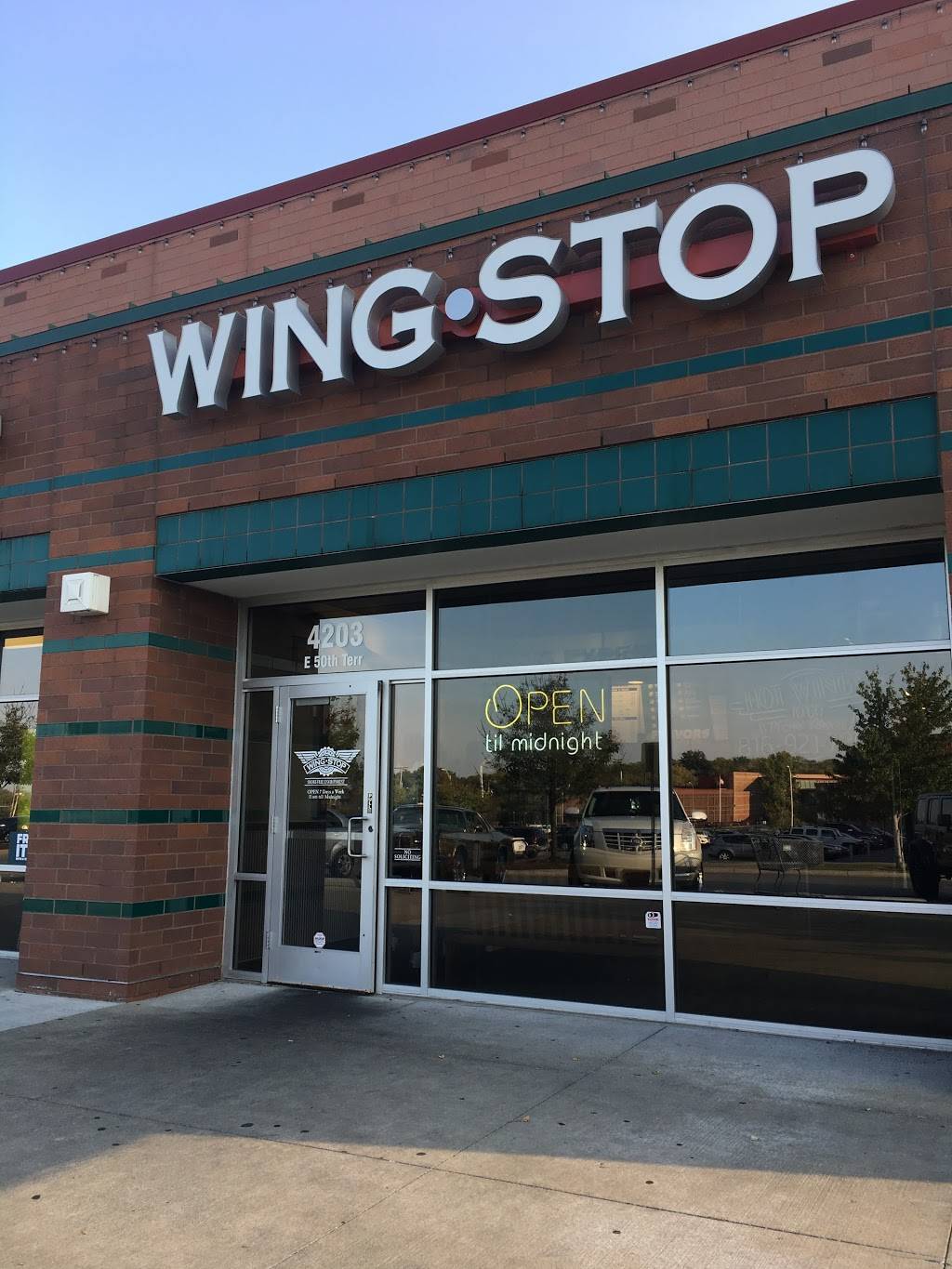 Wingstop | restaurant | 4203 E 50th Terrace, Kansas City, MO 64130, USA | 8169217867 OR +1 816-921-7867