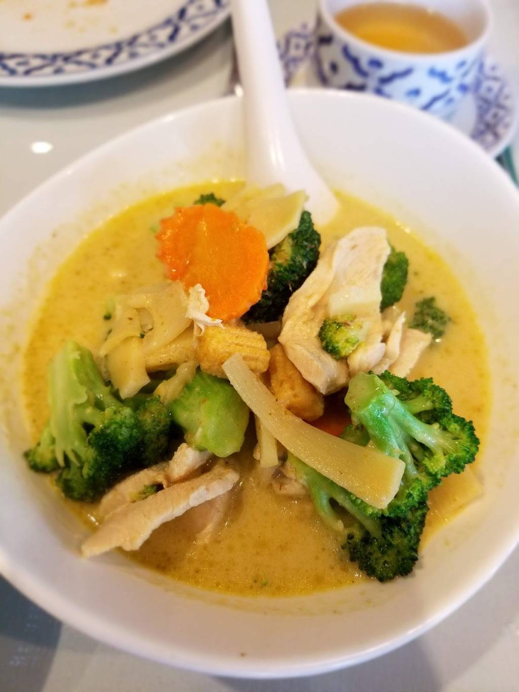 Bangkok Thai Cuisine | restaurant | 16775 Yonge St #8, Newmarket, ON L3Y 8J4, Canada | 9058957211 OR +1 905-895-7211