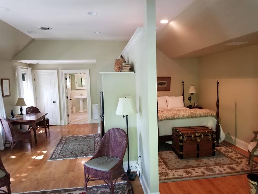 The Springwater Inn | restaurant | 139 Union Ave, Saratoga Springs, NY 12866, USA | 5185833661 OR +1 518-583-3661