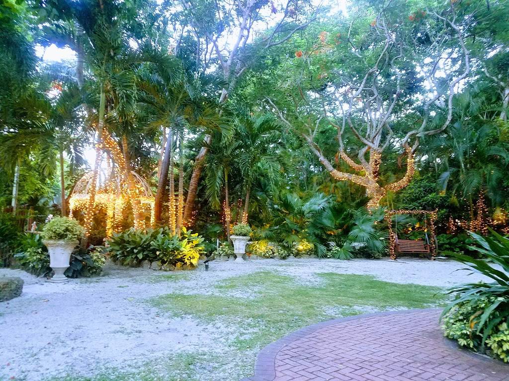 Cauley Square Historic Village | restaurant | 22400 Old Dixie Hwy, Miami, FL 33170, USA | 3052583543 OR +1 305-258-3543