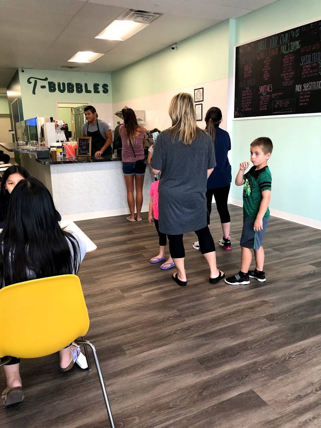 T-Bubbles | restaurant | 3700 Massillon Rd #90, Uniontown, OH 44685, USA | 3305634040 OR +1 330-563-4040