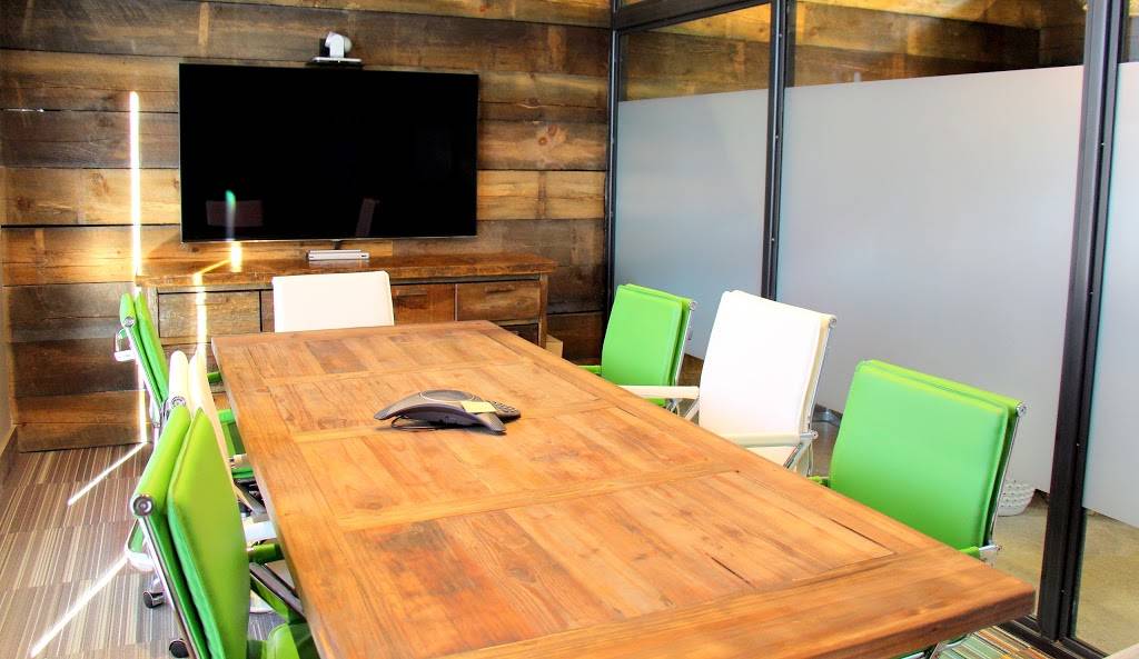 Nandos Head Office | meal takeaway | 5865 Kennedy Rd, Mississauga, ON L4Z 2G3, Canada | 9055641118 OR +1 905-564-1118