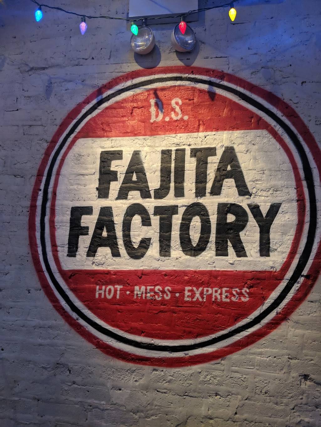 D.S. Fajita Factory | restaurant | 3445 N Halsted St, Chicago, IL 60657, USA | 7737704618 OR +1 773-770-4618