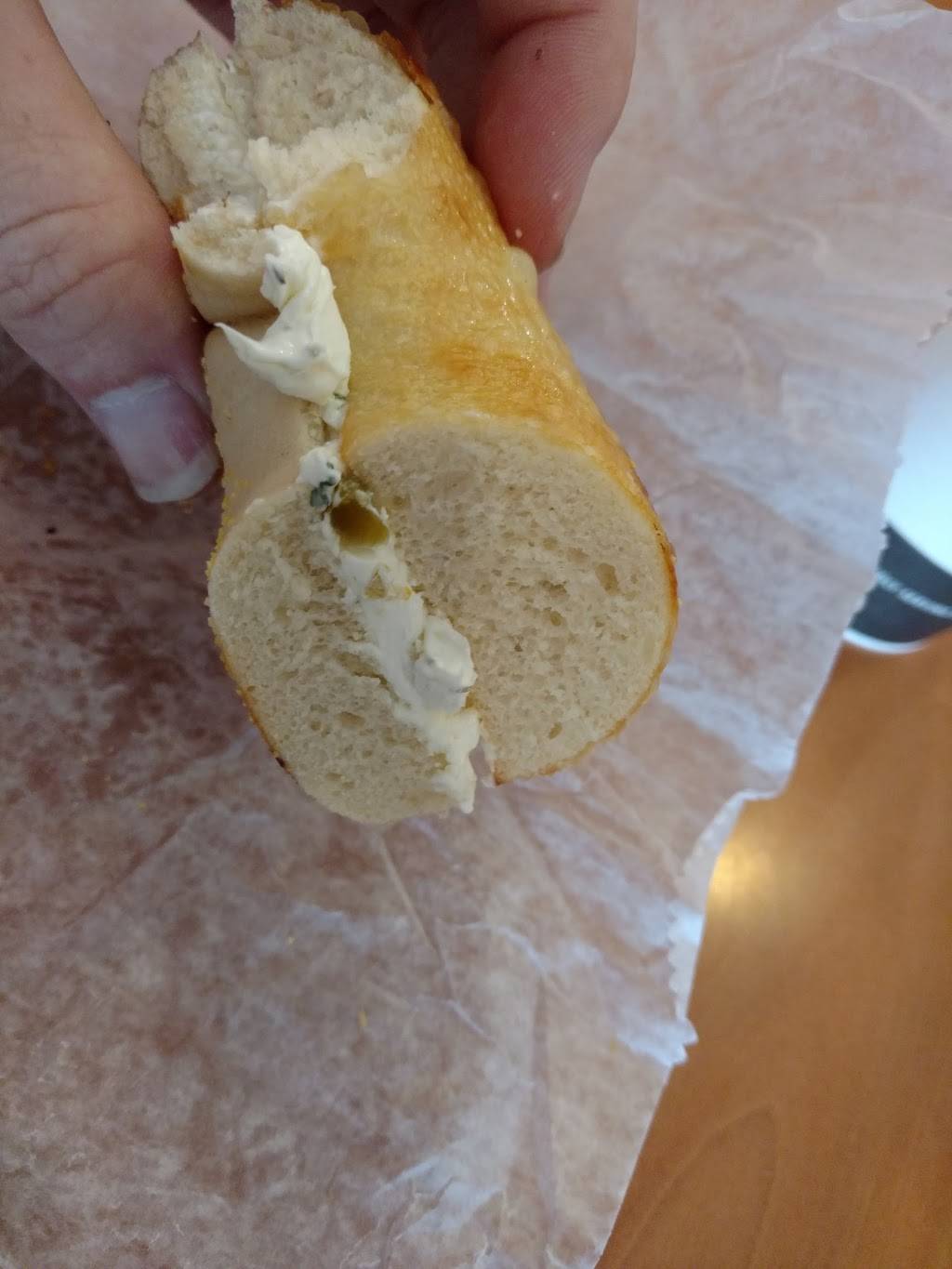 Big Apple Bagels | bakery | 1123 US-31, Petoskey, MI 49770, USA | 2313481110 OR +1 231-348-1110