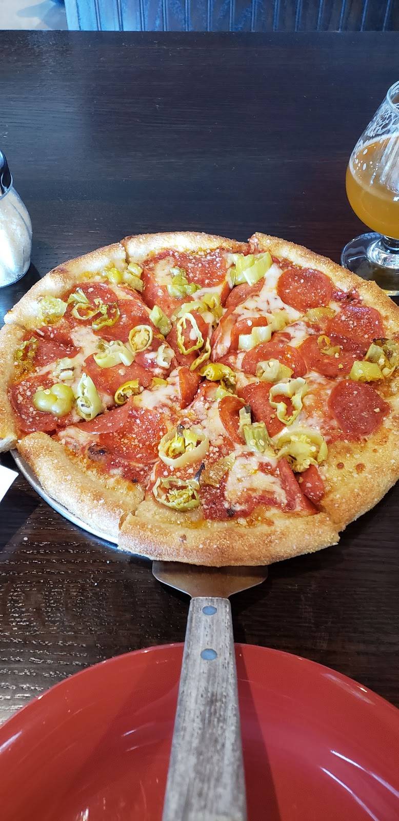 Tomato Bar Pizza Bakery | restaurant | 10547 Broadway, Crown Point, IN 46307, USA | 2193332178 OR +1 219-333-2178