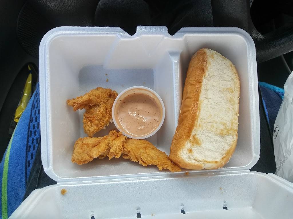 Raising Canes Chicken Fingers | meal takeaway | 6051 N Decatur Blvd, Las Vegas, NV 89130, USA | 7025227177 OR +1 702-522-7177