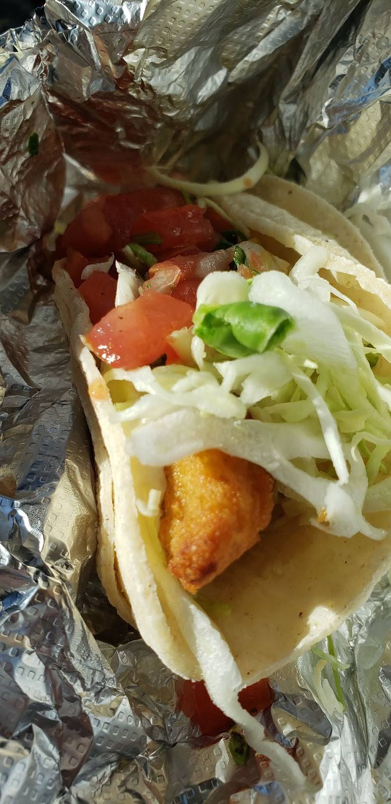 Del Taco | meal takeaway | 7545 Balboa Blvd, Van Nuys, CA 91406, USA | 8189943564 OR +1 818-994-3564