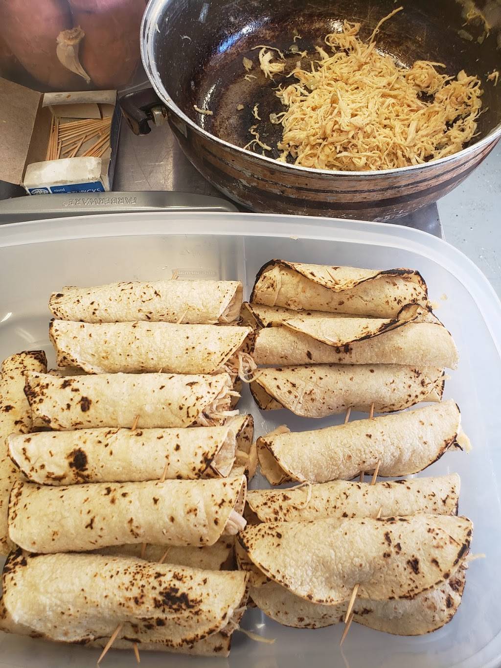 Ay Chihuahuas Delicious Mexican Food | restaurant | 142 S Broad St, Griffith, IN 46319, USA | 2199247778 OR +1 219-924-7778