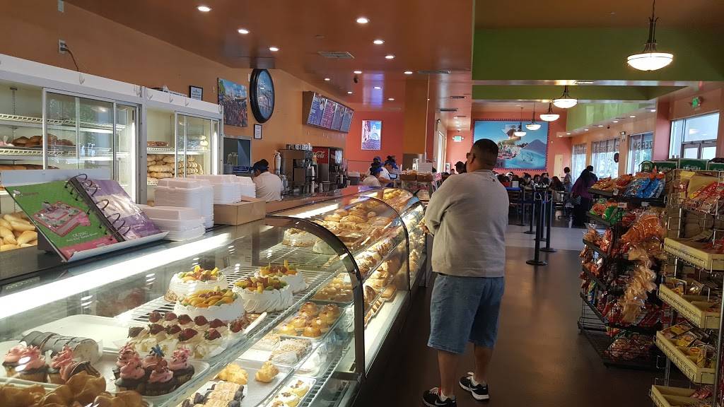 Guatemalteca Bakery | bakery | 4770 Santa Monica Blvd, Los Angeles, CA 90029, USA | 3236638307 OR +1 323-663-8307