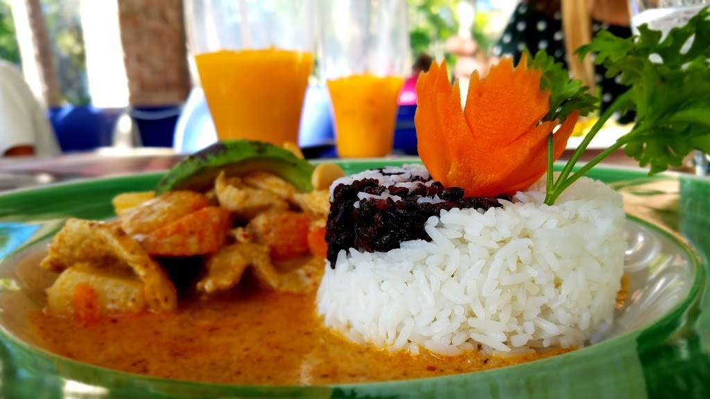 Ruan Thai Hut | restaurant | 1107 Main St, Hilton Head Island, SC 29926, USA | 8436813700 OR +1 843-681-3700