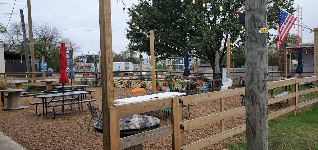 McDougals | restaurant | 901 12th Ave S, Nashville, TN 37203, USA | 6156455902 OR +1 615-645-5902