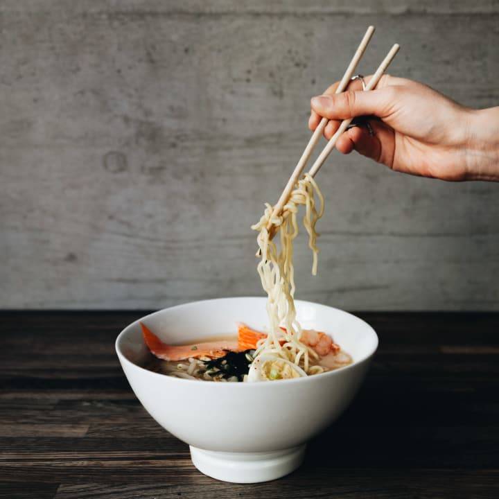 Sushi Shop | restaurant | 2813 Avenue des Aristocrates, Laval, QC H7E 0H3, Canada | 4506612223 OR +1 450-661-2223