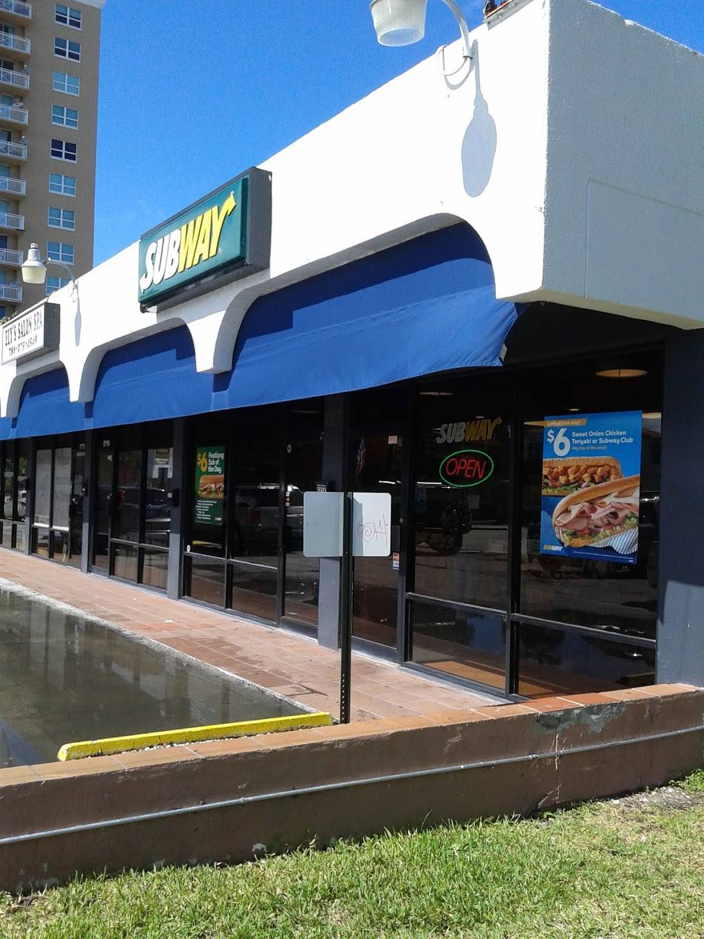 Subway Restaurants | restaurant | 2717 SW 37th Ave, Miami, FL 33133, USA | 7865028911 OR +1 786-502-8911