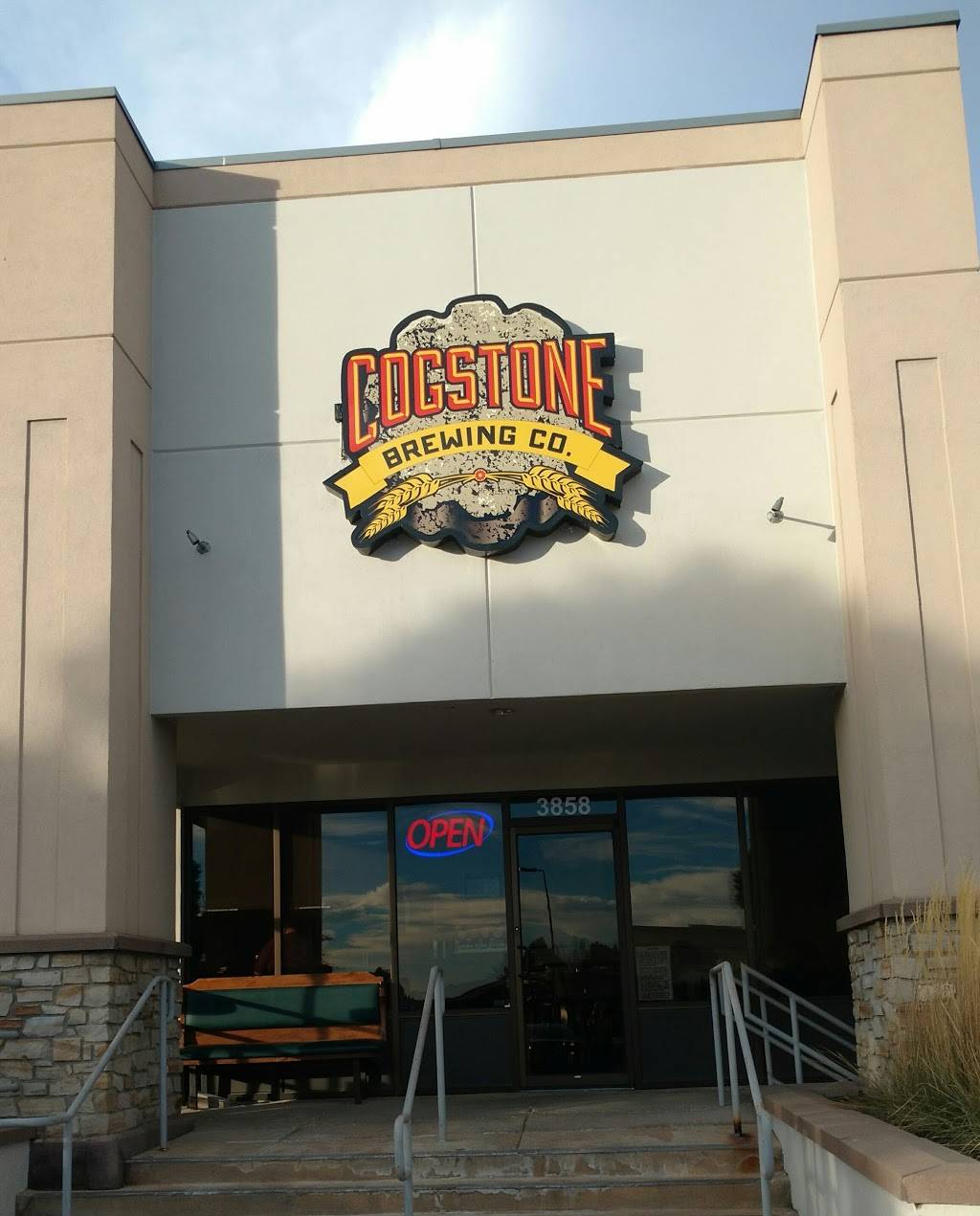 Cogstone Brewing Company, LLC | restaurant | 3858 Village 7 Rd, Colorado Springs, CO 80917, USA | 7194186595 OR +1 719-418-6595