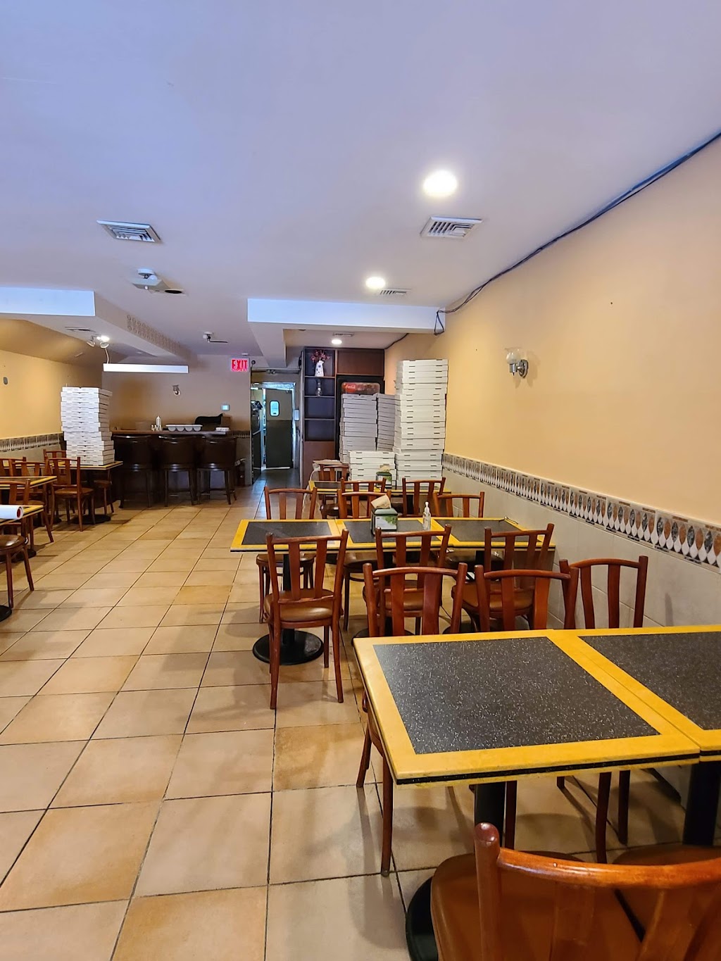 Mangiamo Pizzeria | restaurant | 1112 Forest Ave, Staten Island, NY 10310, USA | 9292448126 OR +1 929-244-8126