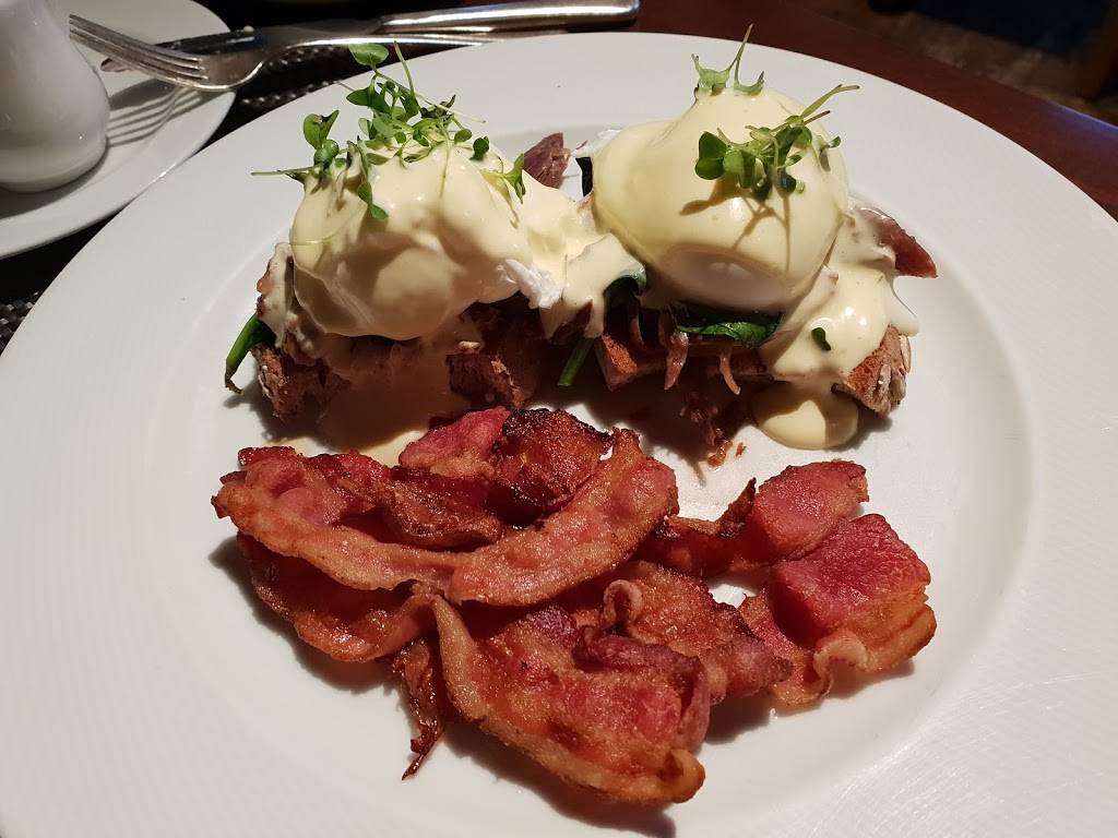 Chez Muffy | restaurant | 10 Rue Saint-Antoine, Québec, QC G1K 4C9, Canada | 4186921022 OR +1 418-692-1022