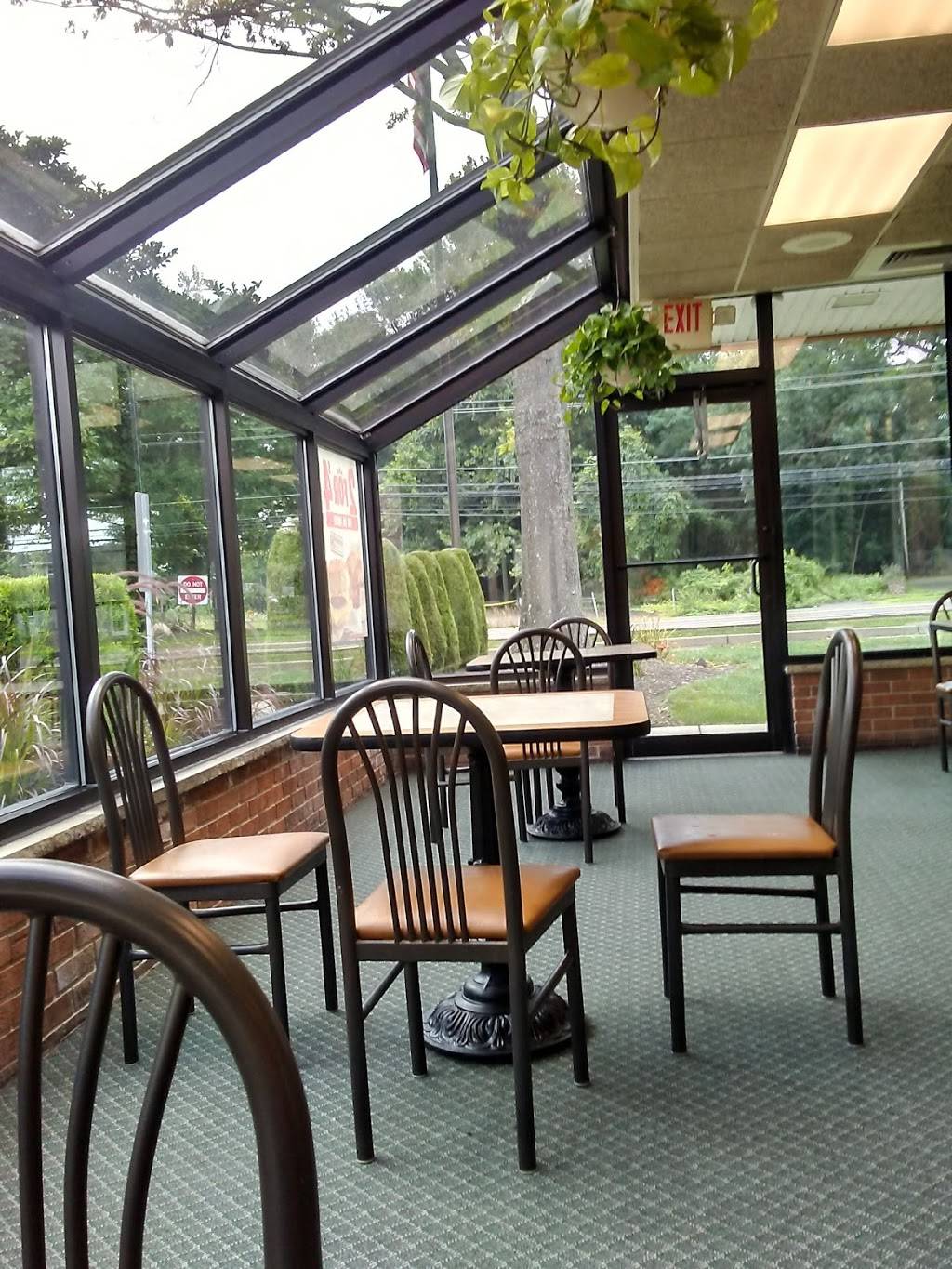 Burger King | restaurant | 344 W Trenton Ave, Morrisville, PA 19067, USA | 2157360772 OR +1 215-736-0772