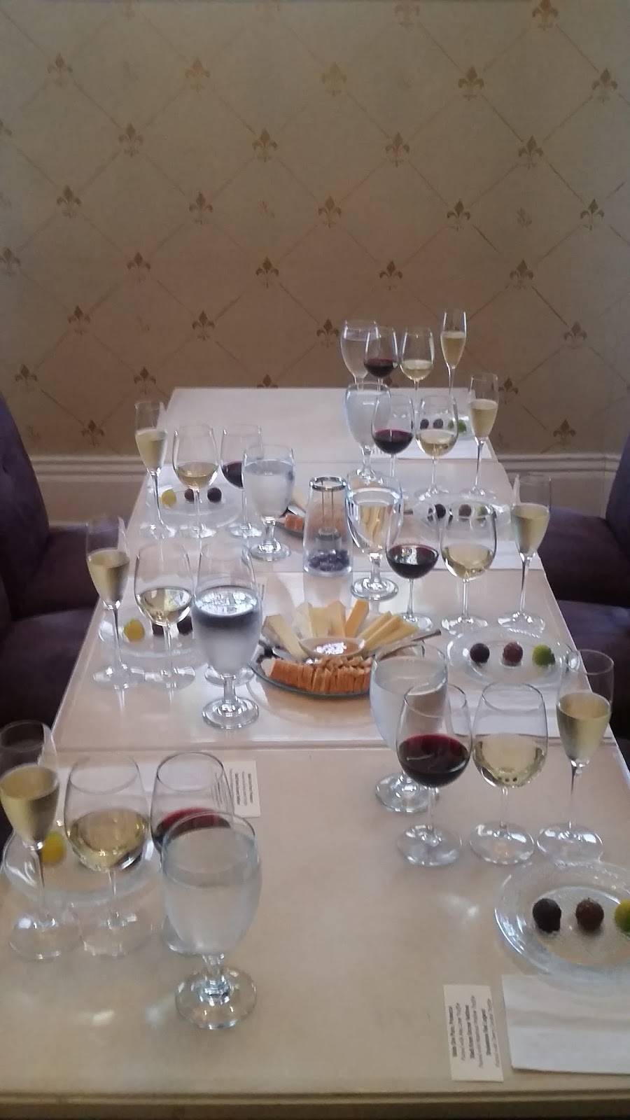 Chocolate and Vines | cafe | 757 University Ave, Rochester, NY 14607, USA | 5853406362 OR +1 585-340-6362