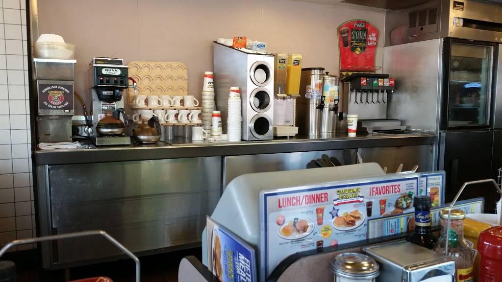 Waffle House | meal takeaway | 7661 Boulevard 26, North Richland Hills, TX 76180, USA | 8172818015 OR +1 817-281-8015