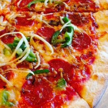 Randys Pizza | restaurant | 2121 TW Alexander Dr #117, Durham, NC 27703, USA | 9196864444 OR +1 919-686-4444