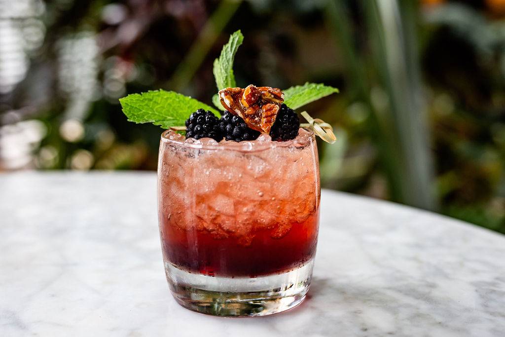 Travelers Table | restaurant | 520 Westheimer Rd, Houston, TX 77006, USA | 8324095785 OR +1 832-409-5785