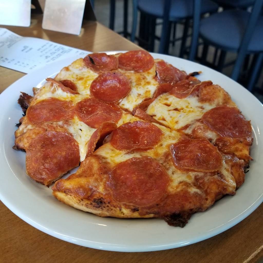 Round Table Pizza Wings Brew | meal delivery | 20080 Stevens Creek Blvd #106, Cupertino, CA 95014, USA | 4082525000 OR +1 408-252-5000