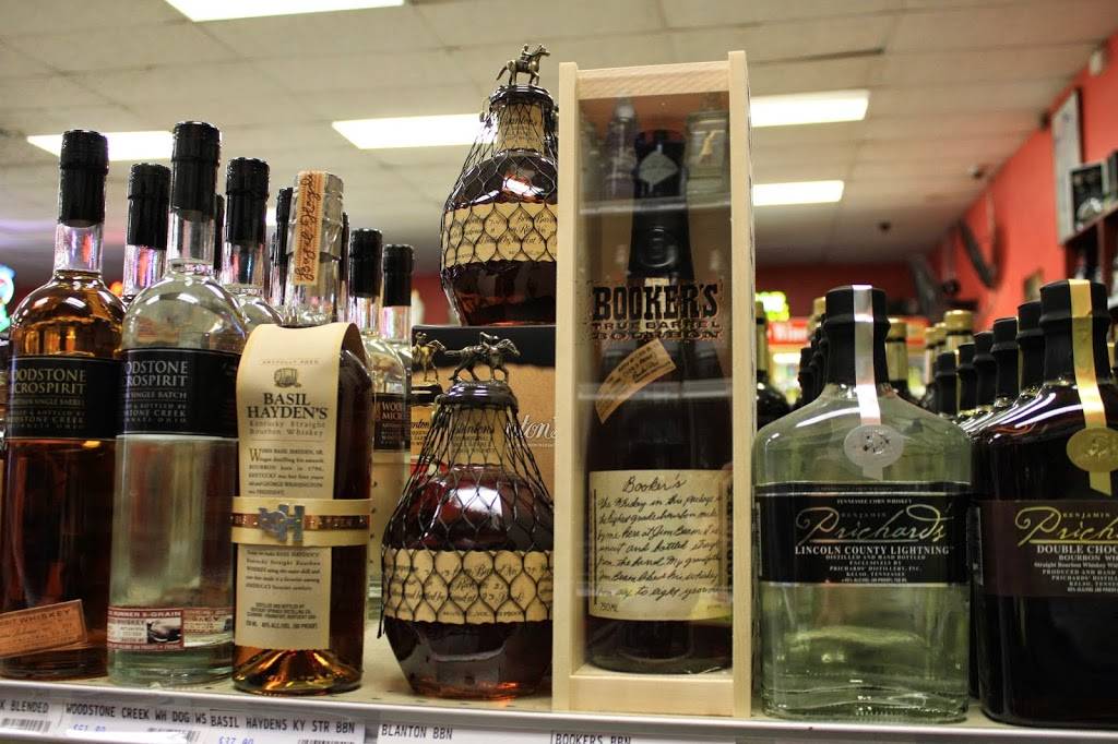 Middletown Fine Wine & Spirits | restaurant | 721 S Breiel Blvd, Middletown, OH 45044, USA | 5134233631 OR +1 513-423-3631