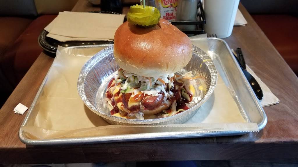 Sweet Fire Donnas | restaurant | 510 John Carlyle St, Alexandria, VA 22314, USA | 5713127960 OR +1 571-312-7960