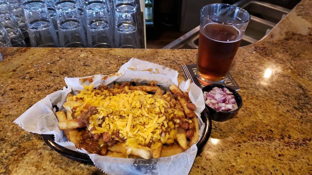 Riverside Bar & Grill | restaurant | 2035 Pier Dr, Ruskin, FL 33570, USA | 8134194904 OR +1 813-419-4904