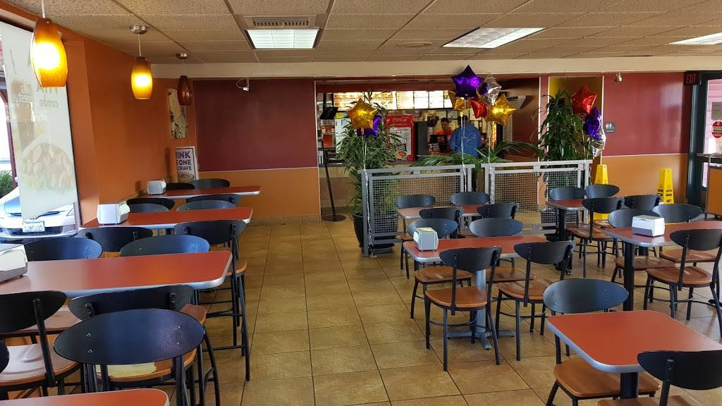 Jack in the Box | restaurant | 5920 Cutting Blvd, El Cerrito, CA 94530, USA | 5102369195 OR +1 510-236-9195