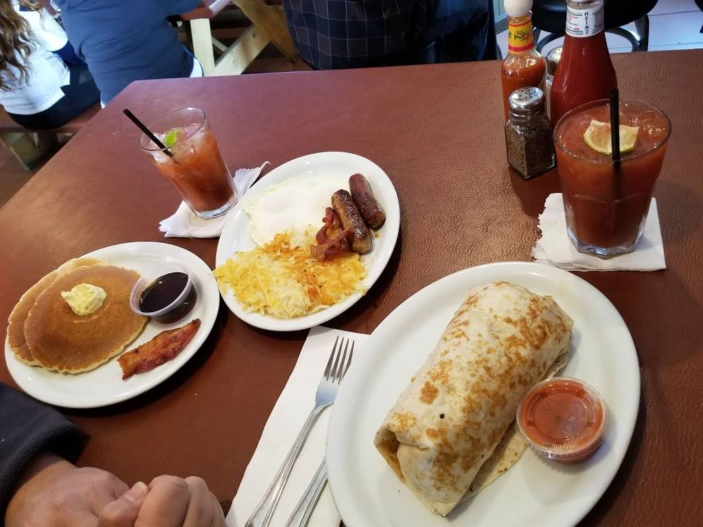 Harry s Grill | restaurant | 16685 Pacific Coast Hwy, Sunset Beach, CA 90742, USA | 5625929500 OR +1 562-592-9500