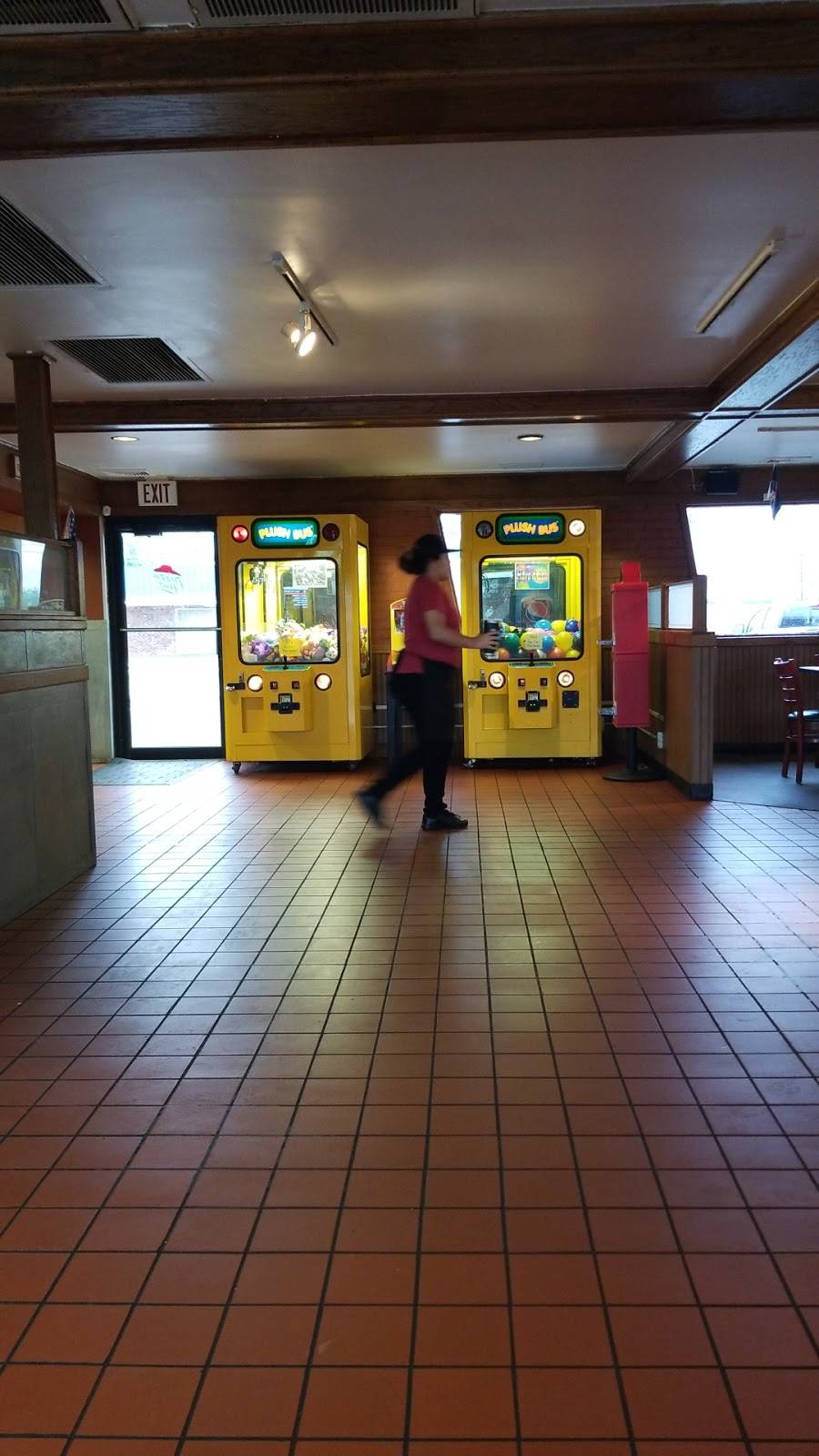 Pizza Hut | meal delivery | 10702 Leopard St, Corpus Christi, TX 78410, USA | 3612415628 OR +1 361-241-5628