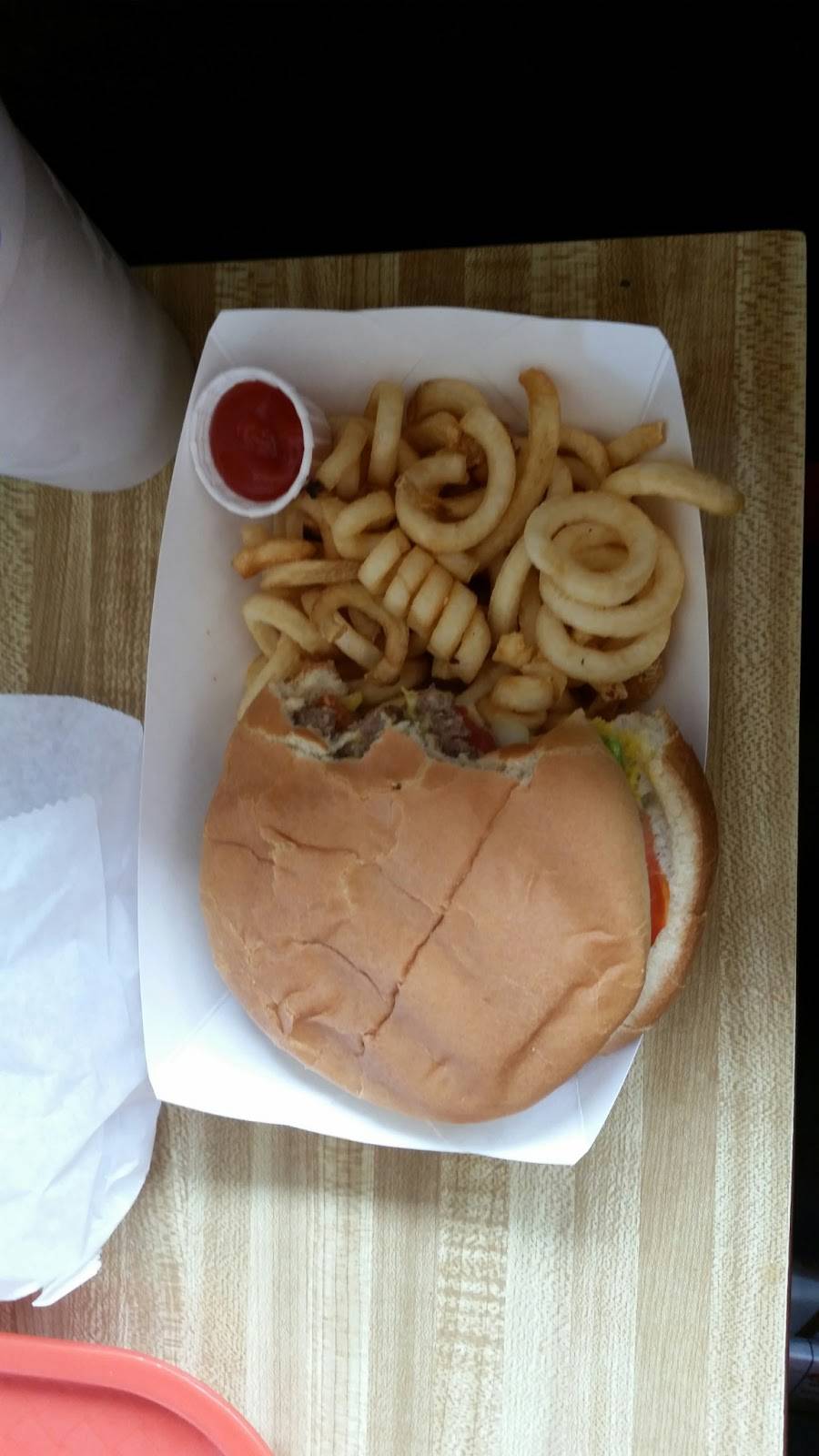 Dallas Dairyette | restaurant | 103 N Main St, Quapaw, OK 74363, USA | 9186749207 OR +1 918-674-9207