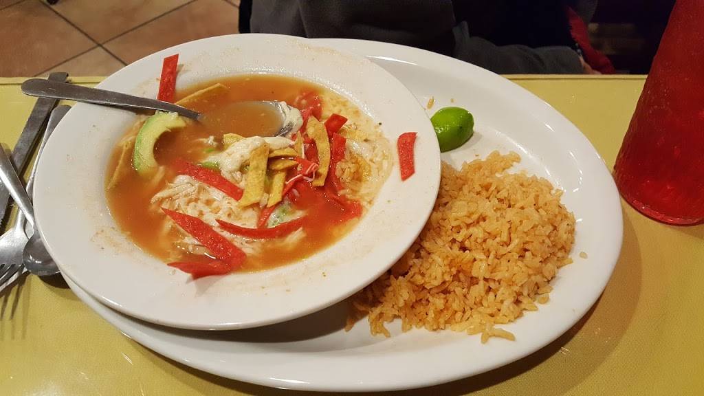 Casa Garcias Mexican Restaurant & Cantina | restaurant | 1901, I-35, Round Rock, TX 78664, USA | 5122188908 OR +1 512-218-8908