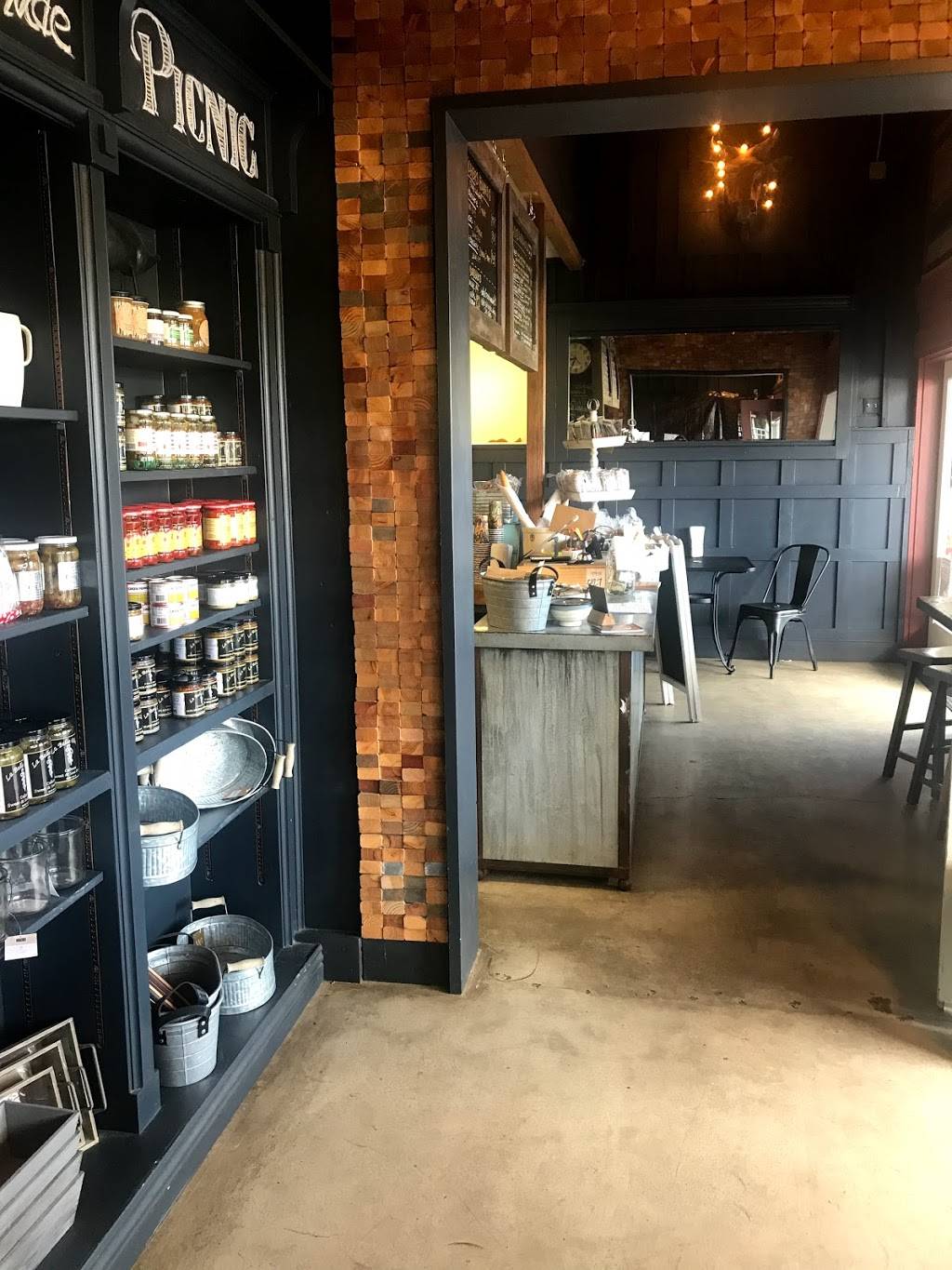 The Lucky Hen Larder | restaurant | 1095 Meadowvale Rd, Santa Ynez, CA 93460, USA | 8056919448 OR +1 805-691-9448