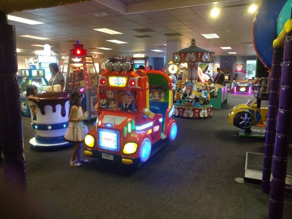 Chuck E. Cheese | restaurant | 850 Kamehameha Hwy Ste. 140, Pearl City, HI 96782, USA | 8084551448 OR +1 808-455-1448