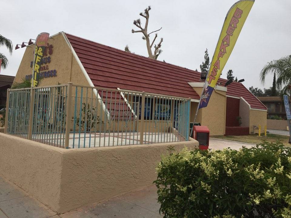 Toms Burger & Philly Steak Subs | restaurant | 1398 E Highland Ave, San Bernardino, CA 92404, USA | 9098839126 OR +1 909-883-9126