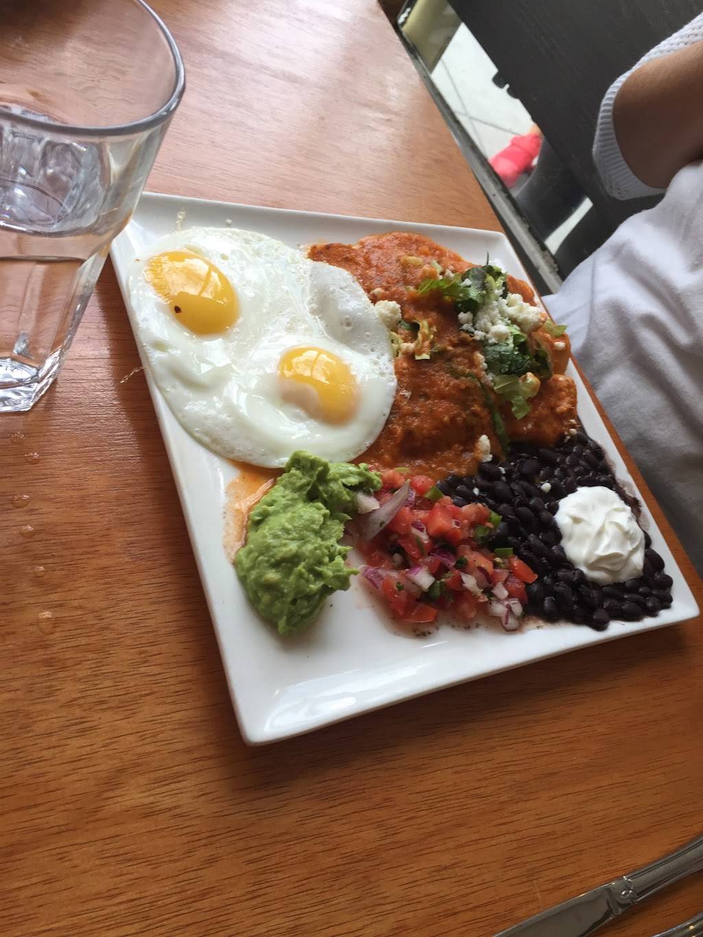 Bernal Star | restaurant | 410 Cortland Ave, San Francisco, CA 94110, USA | 4156958777 OR +1 415-695-8777