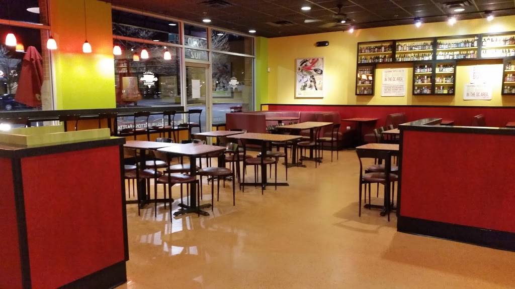 California Tortilla | restaurant | 2930 Chain Bridge Rd, Oakton, VA 22124, USA | 7032555095 OR +1 703-255-5095