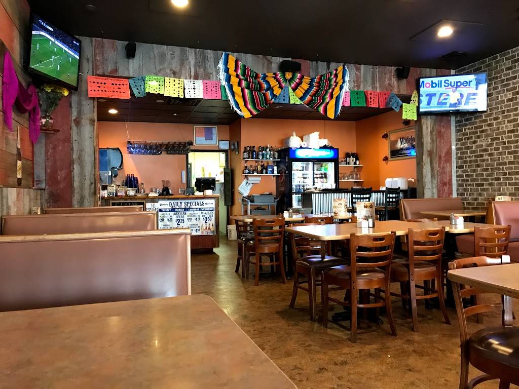 Aztlan Mexican Grill | restaurant | 233 N Iowa St, Dodgeville, WI 53533, USA | 6089307400 OR +1 608-930-7400