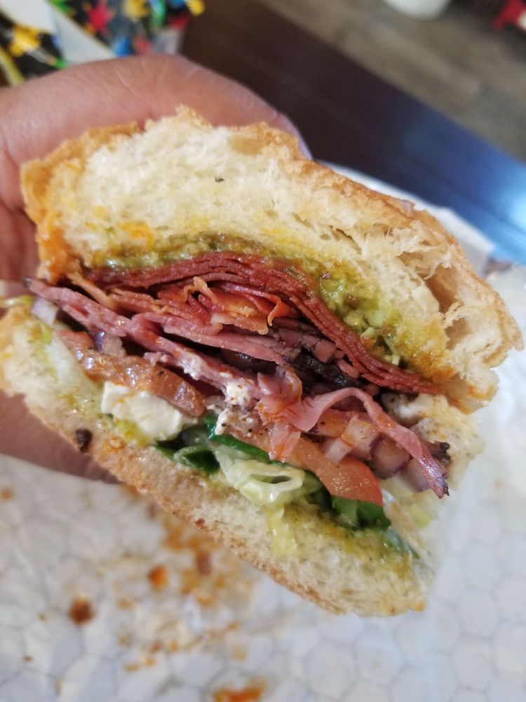 Knockout Deli | restaurant | 4919 Convoy St, San Diego, CA 92111, USA | 8582795292 OR +1 858-279-5292