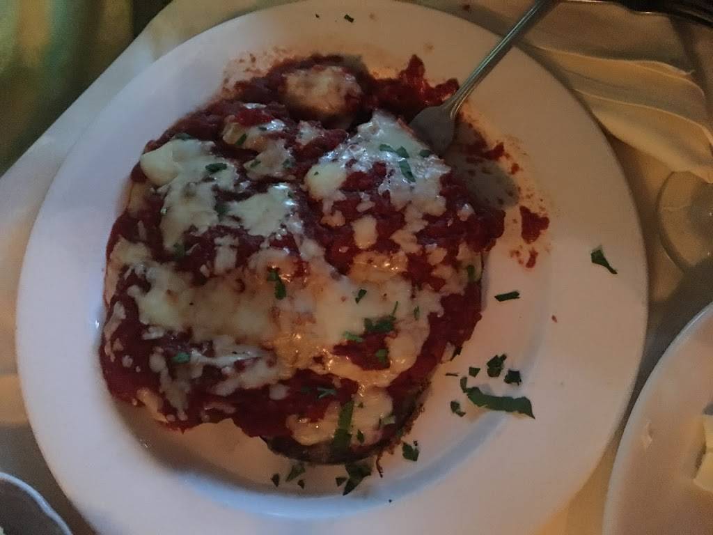 Russells | restaurant | 1918 Ash St, Scranton, PA 18510, USA | 5709618949 OR +1 570-961-8949